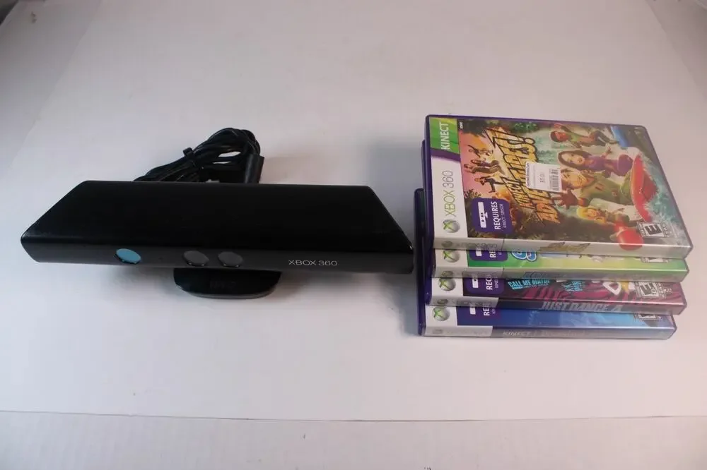 Microsoft Xbox 360 Kinect Sensor Bar w/ 4 Games, authentic, tested